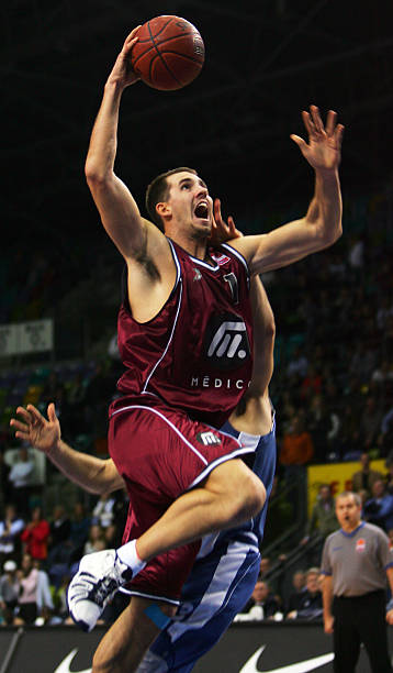 入了一股新 入了一股新