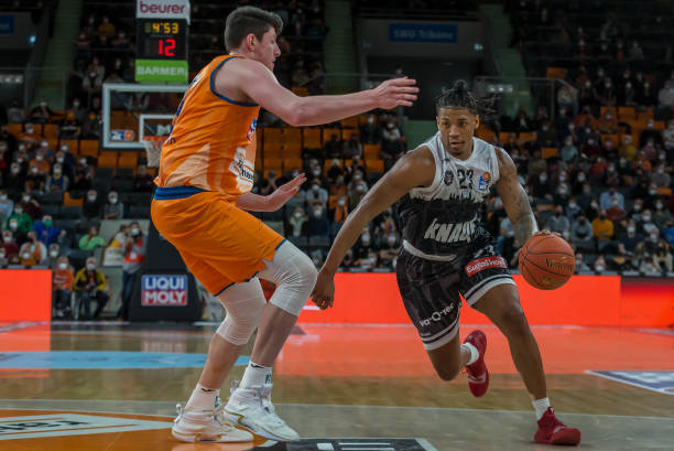 自己在攻防 自己在攻防