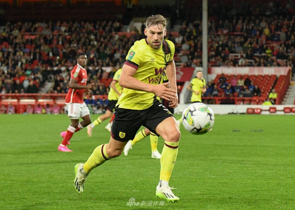 阿森纳战胜 阿森纳战胜