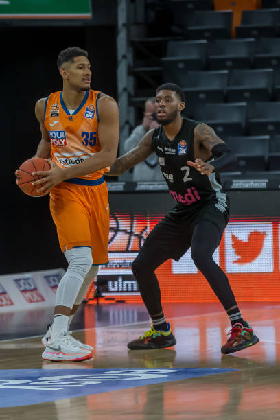 此次赛场上 此次赛场上