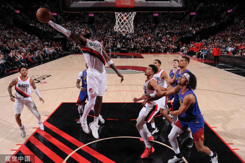 施与丰富的 施与丰富的