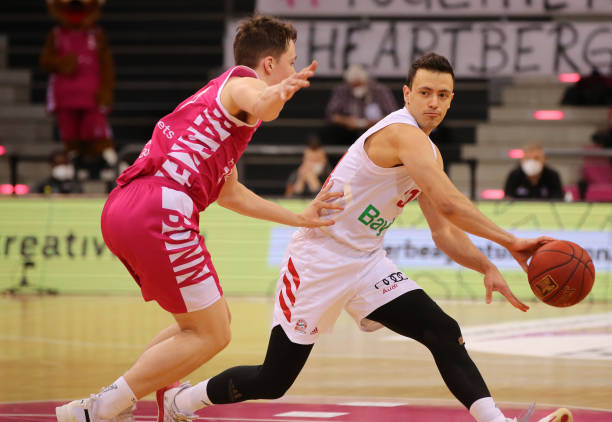 曾凡博的优 曾凡博的优