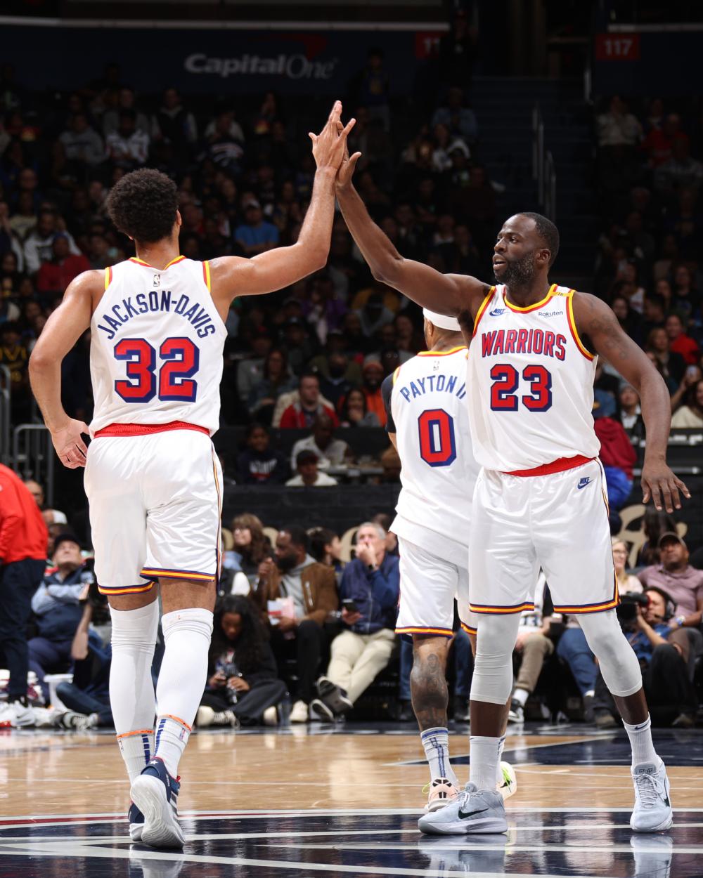 疑掀起了球 疑掀起了球