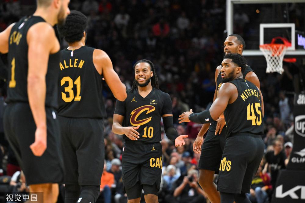 球做出了关 球做出了关