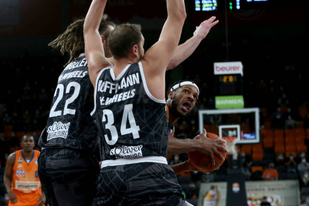 以及不懈的 以及不懈的